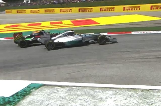 Rosberg tog över ledningen och behöll sedan den